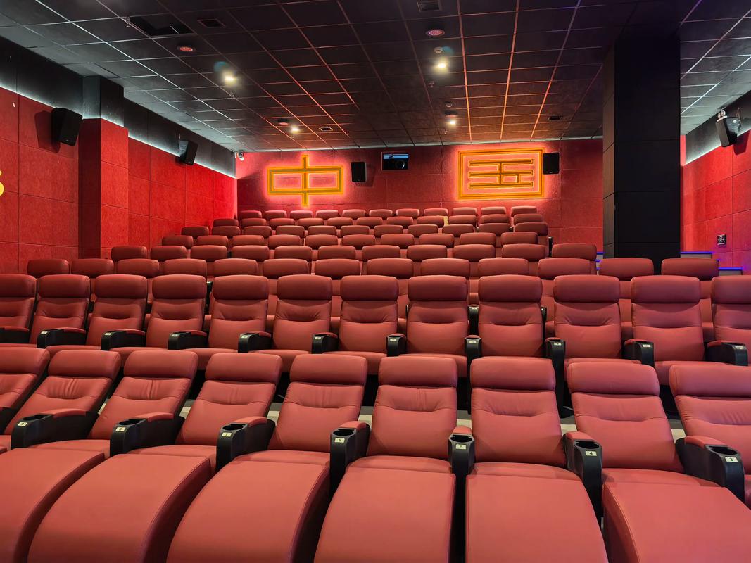 新天地电影院｜2025最新排片与优惠购票指南【长尾关键词：新天地电影院今日影讯、上海新天地影院周边美食、新天地电影院情侣座预定】