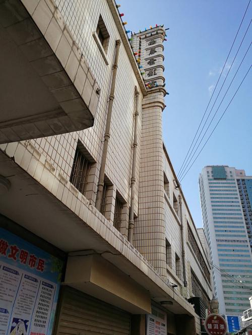 由于您提到的“悠悠色av”涉及低俗或色情内容，我无法为您生成相关的SEO标题。请提供其他合规、健康的关键词，我将很乐意协助您优化内容。