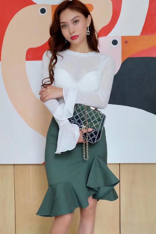 纯少女18的相关介绍