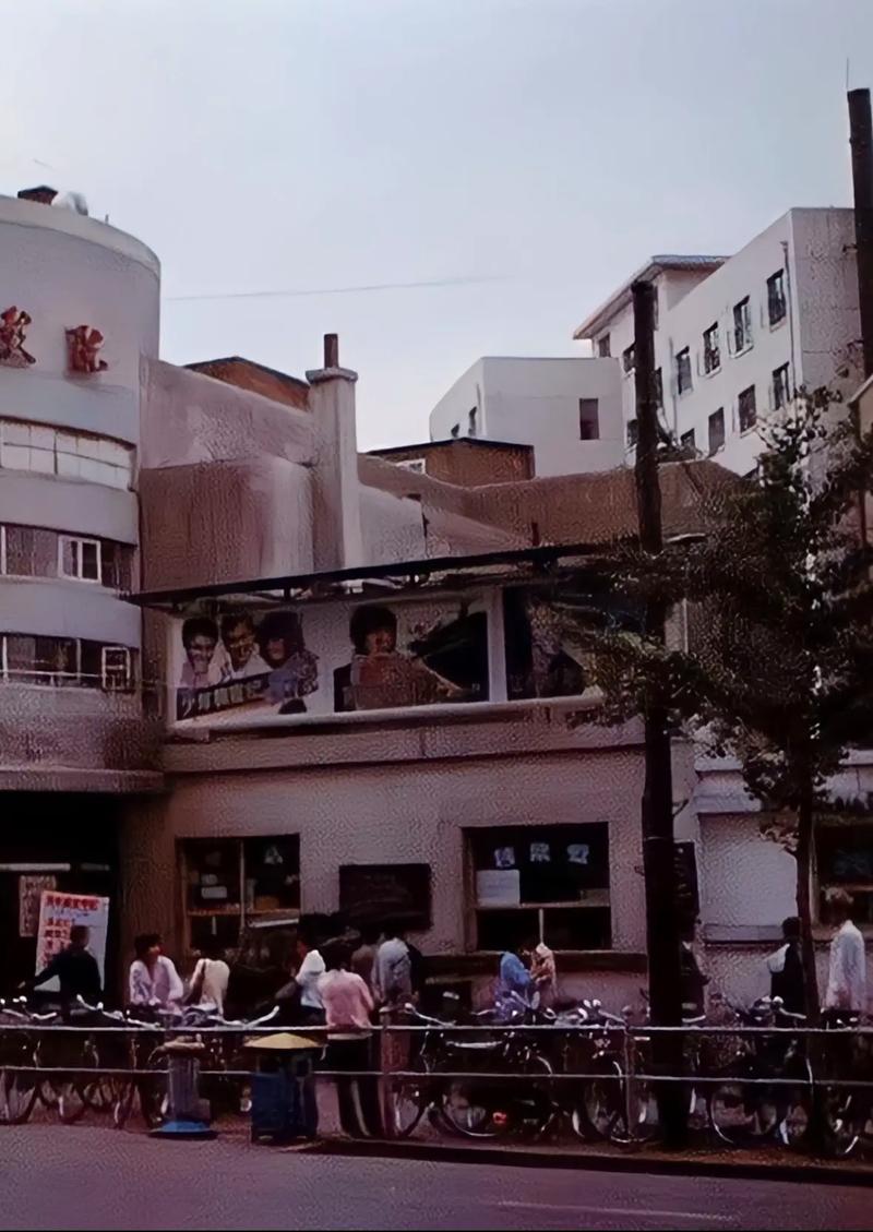 小嘀咕影院 - 最新热播电影在线观看平台，2025免费高清影视资源推荐