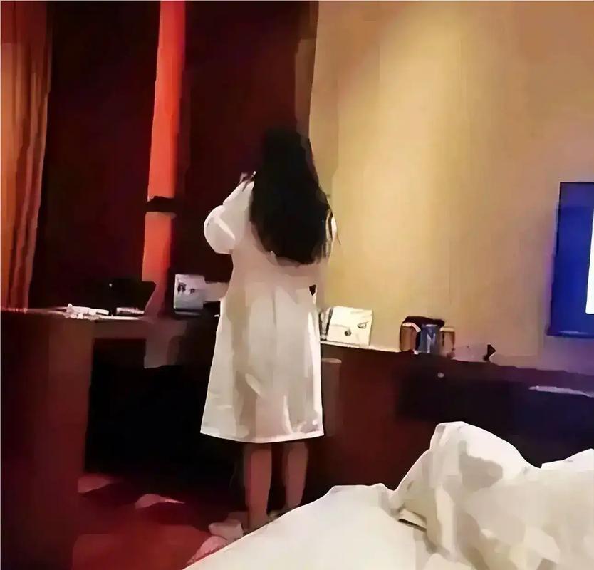 色偷偷男人亚洲天堂久久的相关介绍