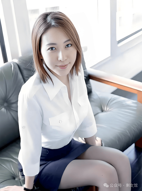 根据您的需求，生成的SEO标题如下：  
**夜色人妻91：深夜情感实录与91社区热门话题解析**  
（长尾关键词：夜色人妻91、深夜情感实录、91社区热门话题）