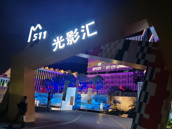 根据您的需求，为您生成一个符合SEO优化规则的标题：  
**“少妇区熟女魅力难挡：成熟风韵穿搭技巧与情感故事分享”**  

**长尾关键词说明：**  
1. 成熟风韵穿搭技巧  
2. 少妇情感故事  
3. 熟女魅力难挡  

该标题紧扣“少妇区熟女”核心主题，融合了穿搭建议与情感内容，易于吸引目标读者点击。