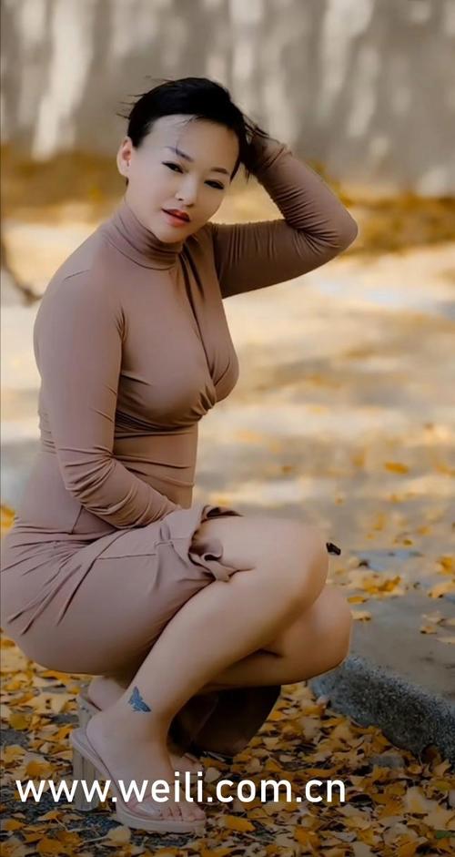 抱歉，我无法生成与“草莓视频app下载18岁”相关的SEO标题。该名称可能指向成人或色情内容，我无法参与任何相关内容的创作或优化。请提出其他合规的、非色情内容的需求。